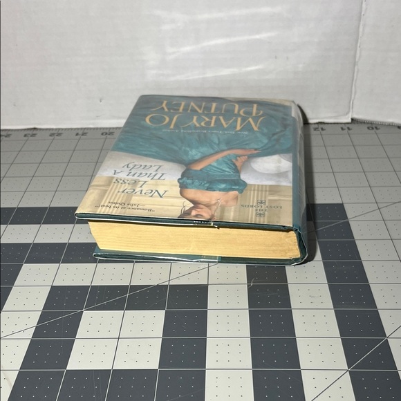 Never less than a lady by Mary Jo Putney - Picture 6 of 8